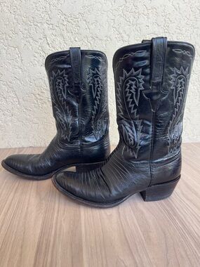 Lucchese Black Leather Men's Western Cowboy Boots with Embroidered Stitching